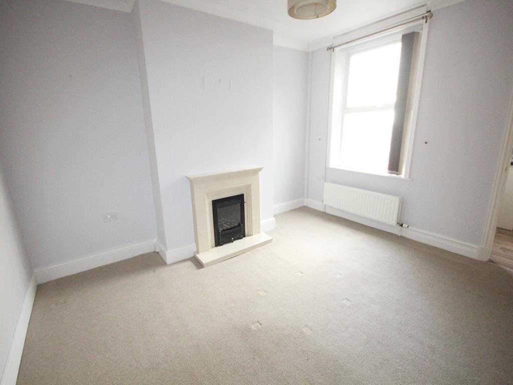3 bedroom terraced house To Let in Barnoldswick - IMG_1474.jpg